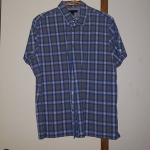 Men's Banana Republic XL short sleeve shirt.